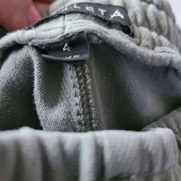 Athleta Women's Sweatpants Jogger sz.4 - Picture 5 of 8